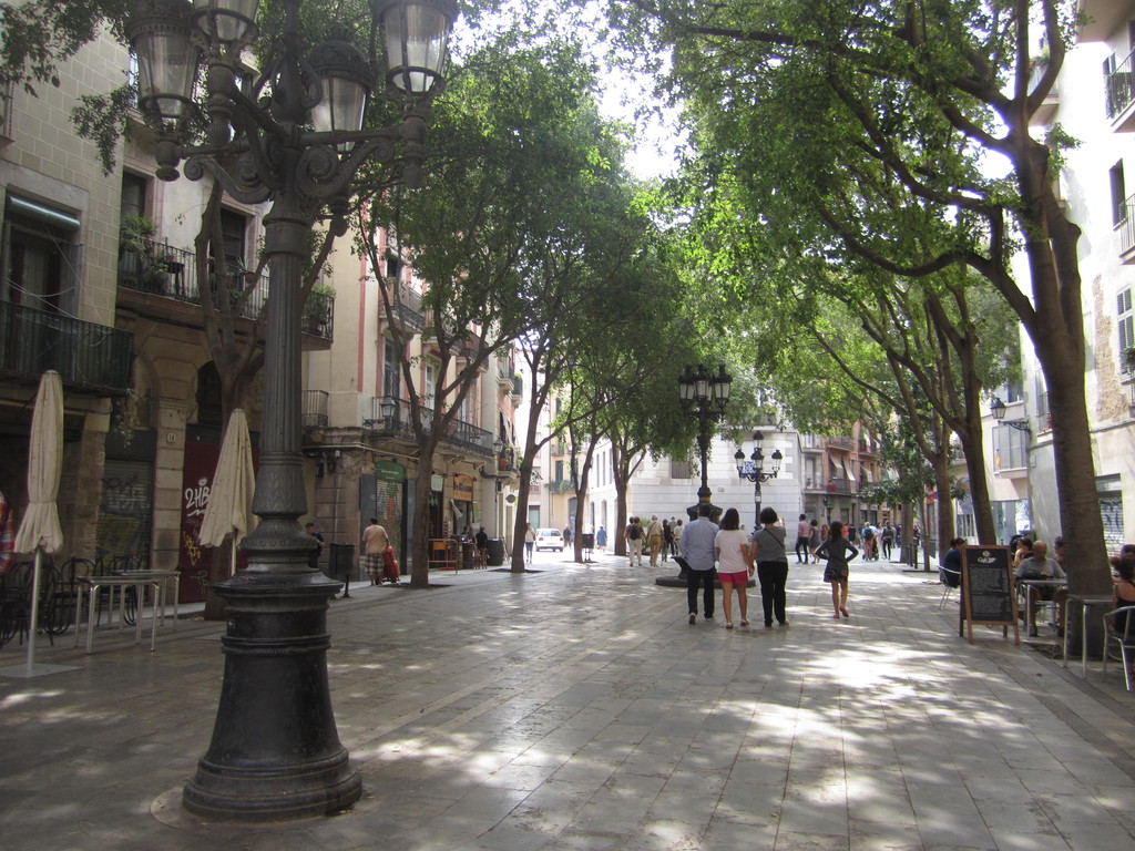 barcelonas-charming-neighbourhood-el-bor